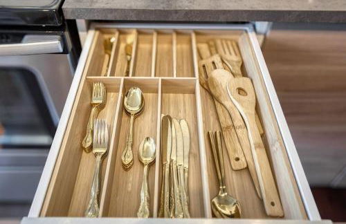 Historic 1Bdrm - Parking - Walk to Restaurants & Westport! - Photo 26