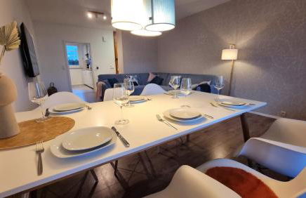 ARCHIPEL - Balkon - nahe Hamburg - BBQ Grill - Smart TV - 2,5 Bäder - Lounge - Foto 3