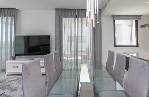 Luxury 2BR Seaviews - Santa Barbara Heights - Photo 5