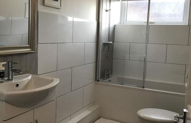 Stylish 3-bed Preston Home for Relaxing Comfy Stay - Foto 29