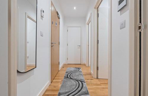 Leeds Elegant Central Flat - Sleeps 8 - View City Centre - Foto 12