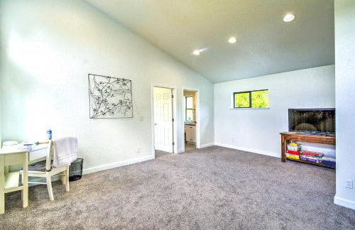 Stunning Hood Canal Getaway w/ Private Deck! - Foto 14