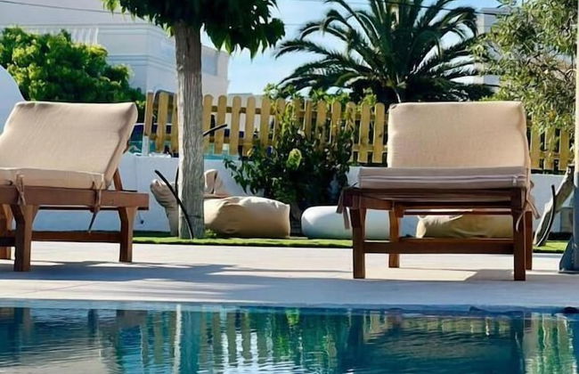 Santorini Villatzio Suites - Photo 50