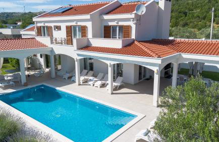 Villa Olivia - Peaceful Family Paradise Near Beach - Foto 1