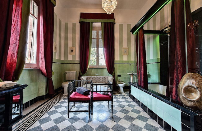 Fantastic Liberty Villa in the Heart of Versilia - Photo 1