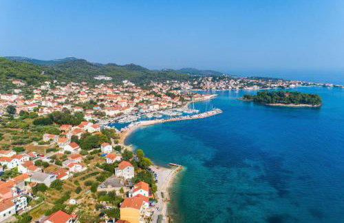 Apartment Serenity with Private Pool Near the Beach - Photo 29