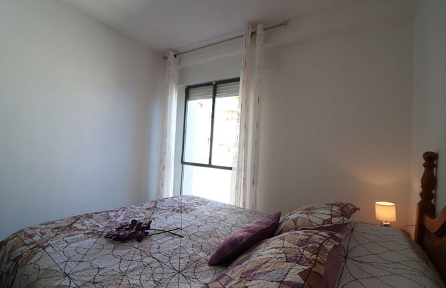 Apartment in Roses With Balcony - Photo 2