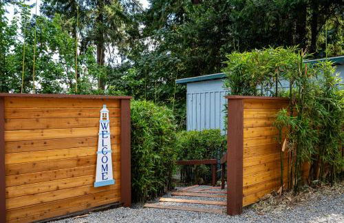 Waterfront Vashon Island Home, Beach Access and View - Foto 36