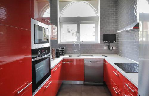 Alquiler piso con terraza para parejas o familias - Foto 11