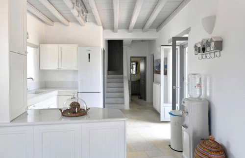 Sunray Pounta Paros Beachfront Villa near Kitesurf - Foto 21