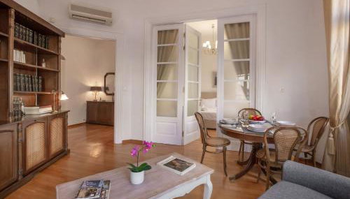 Neoclassical Apartment close to Syntagma-Plaka by GHH - Foto 2