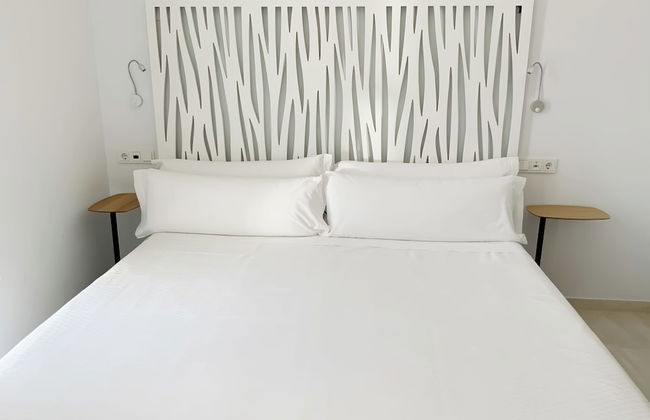 Feelathome Rivero Apartments - Photo 17