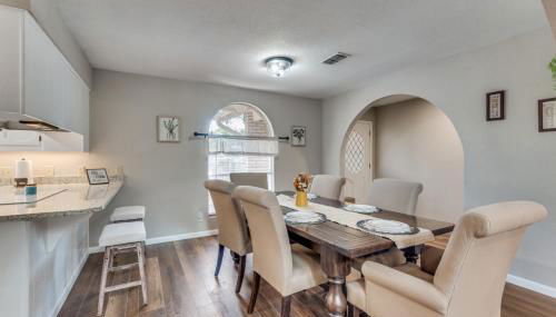 Farmhouse With Amazing Pool at Wester Hills Temple - Foto 3