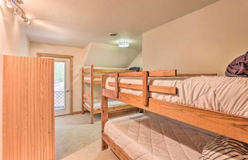 Less Than 1 Mi to Dtwn! Lakefront Manitou Cottage - Foto 26