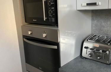 Grand F4 de 71m2 pour 6 personnes en plein centre ville Arpajon - Foto 3