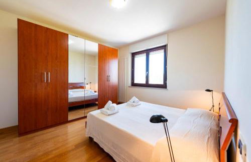 GuestHost - Bright Apartment with Terrace - Photo 14