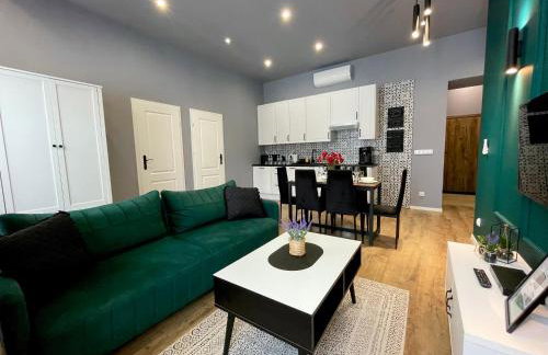 Apartamenty 7 Kamienic 29 lok 2A vis a vis Jasnej Góry - Photo 33