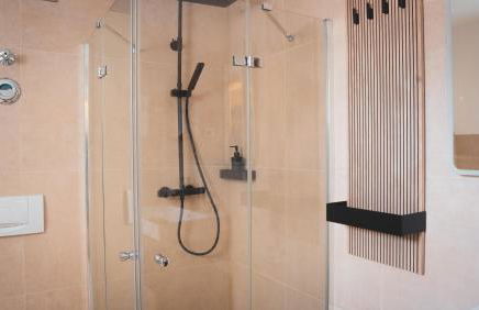 140qm Luxuriöses Penthouse mitten in Schwäbisch Gmünd, 70qm Dachterrasse & Top-Lage, mit WHIRPOOL, Jetzt buchen! - Foto 41