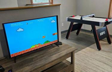 Spacious Duplex by Fairgrounds & Downtown with Fire Pit - Foto 30