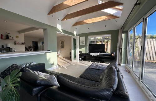 Luxury 3 bed cottage with Sauna, Chobham, sleeps 6 - Foto 9