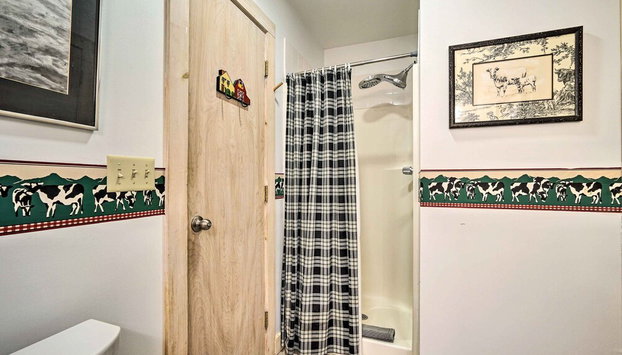 Cozy Getaway: Private Hot Tub, Near Skiing - Foto 4, Interior