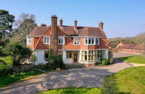 Arnewood Manor - Foto 1