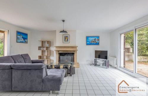 Maison Évasion - Piscine, Jardin & Barbecue - Foto 14