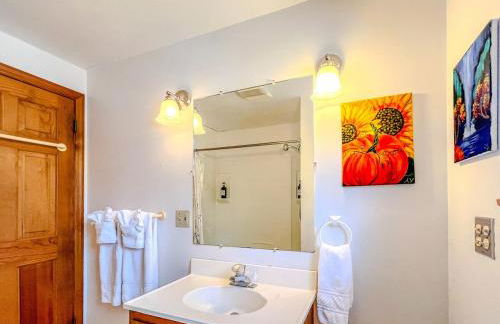 Private, Family-Friendly Home Near Candlewood Lake - Foto 28