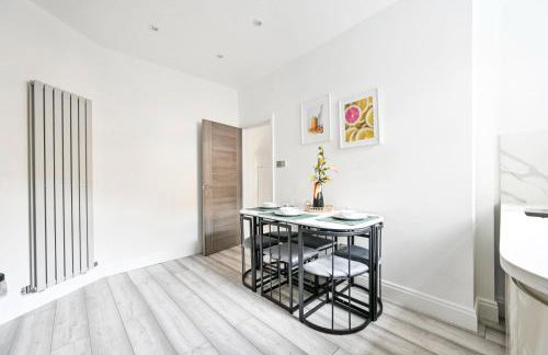 Modern 2-Bedroom Home near Tooting Broadway - Foto 7