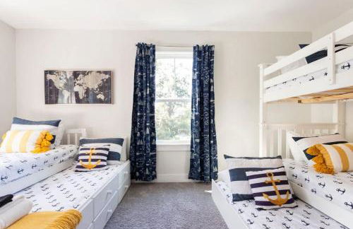 Pleasant Place Villa -Newly Built with Pool Close to downtown&beach - Photo 51