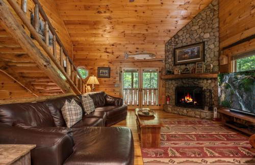 A Creek Runs Thru It - Secluded Waterfront Cabin - Foto 17