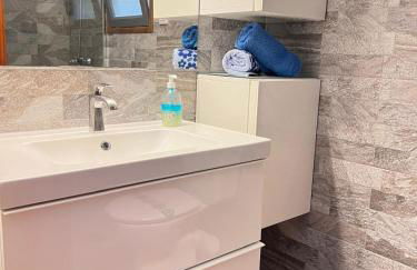 Ap NURIMAR 2 con Aire Acondicionado en Centro del Pueblo - Foto 14