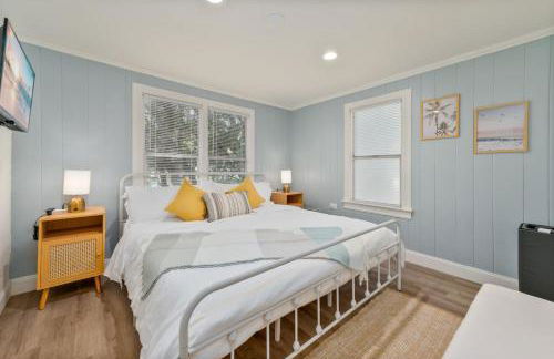 Cocoa Hideaway with Air Hockey, Darts and Beach Gear - Foto 28