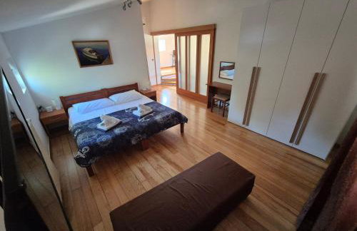 Sunny Garden Villa with Pool - Foto 35