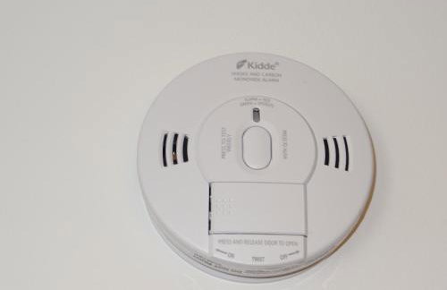 Well-equipped apartment with free parking - Photo 23