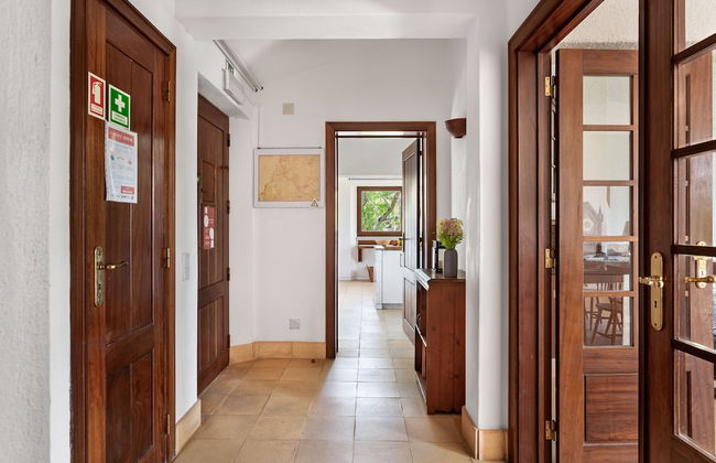 JOIVY 3-BR Cottage w/Terrace & Garden in Colares - Foto 32