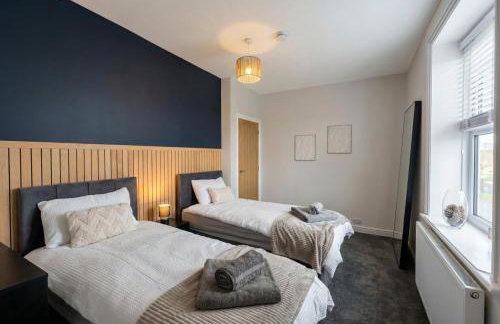 Oakworth stay with free parking - Foto 24