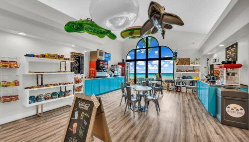 Modern Resort Condo - Pools, Courts & Scenic Views - Foto 3