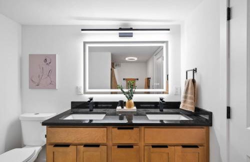 Luxurious Retreat with Sauna and Modern Design - Foto 41