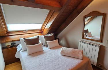 CAMBRA APARTAMENT, Dúplex acogedor en el coraón de El Pont de Suert - Photo 13