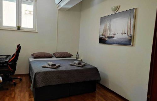 Spacious apartment near city center and the beach - Photo 21
