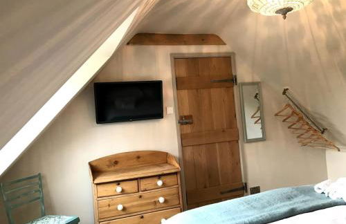 STABLES Stylish comfortable peaceful cottage with parking and outdoor space - Photo 74