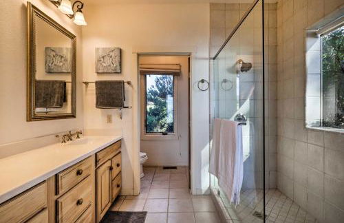 Oceanfront Point Arena House with Lovely Deck! - Foto 31