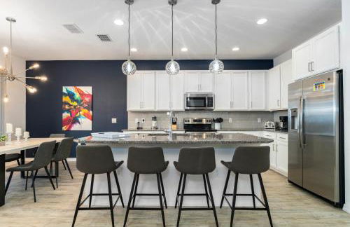 Modern 5BD, 4BA pool home in a golf resort community of Providence - Foto 9