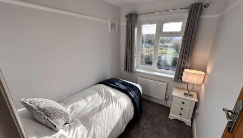 City centre home in Canterbury with free parking - Foto 5