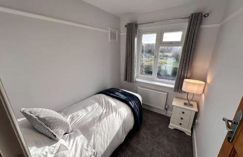 City centre home in Canterbury with free parking - Foto 5