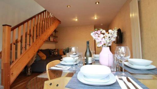 Cheerful Two-Bedroom Residential Home - Foto 3