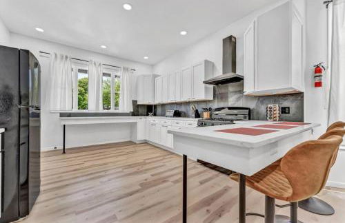 Trendy Two-Level Apartment - Foto 36