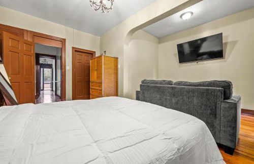 Massive NYC House with Pool Table - Foto 34