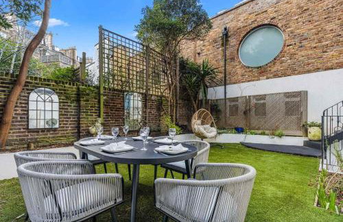 Beautiful 3-Bedroom House with Garden and Rooftop Retreat - Foto 17